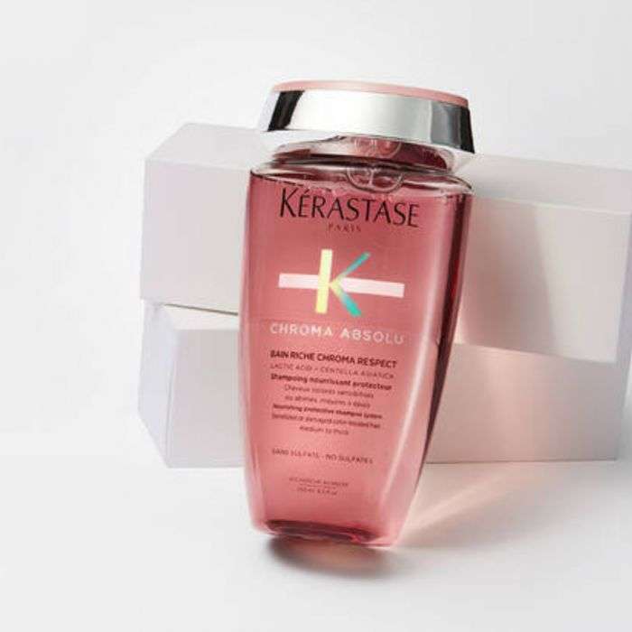 kerastase-kerastase-chroma-absolu-bain-riche-chroma-respect-250ml-shampoings-usage-frequent.jpg KERASTASE CHROMA ABSOLU BAIN RICHE CHROMA RESPECT 250ML – Image 1