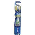 ORAL B BROSSE A DENTS PRO EXPERT ANTI BACTERIAL MEDIUM